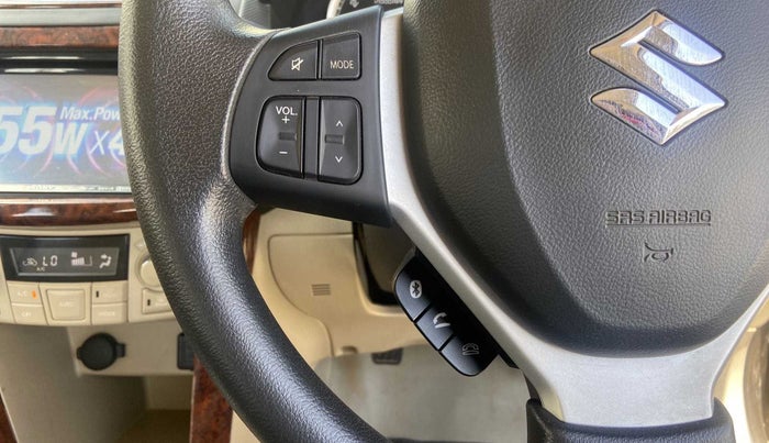 2015 Maruti Swift Dzire ZXI, Petrol, Manual, 17,811 km, Steering wheel - Phone control not functional