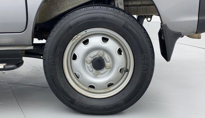 2022 Maruti Eeco 5 STR AC (O), Petrol, Manual, 8,462 km, Left Rear Wheel