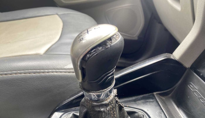 2014 Ford Ecosport TITANIUM 1.5L PETROL, Petrol, Manual, 90,433 km, Gear lever - Knob has minor damage