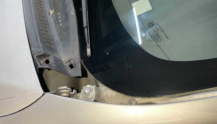 2017 Datsun Redi Go T (O), Petrol, Manual, 29,220 km, Bonnet (hood) - Cowl vent panel has minor damage