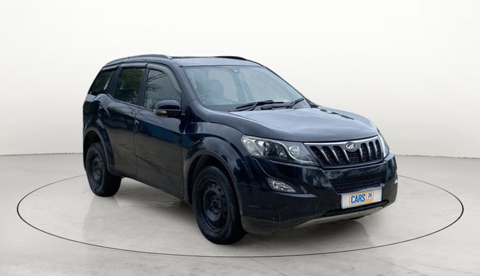 2016 Mahindra XUV500 W6 AT 1.99, Diesel, Automatic, 1,86,022 km, Right Front Diagonal