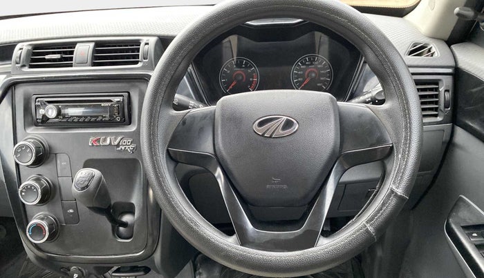 2017 Mahindra KUV 100 NXT K4+ P 6 STR, Petrol, Manual, 28,059 km, Steering Wheel Close Up