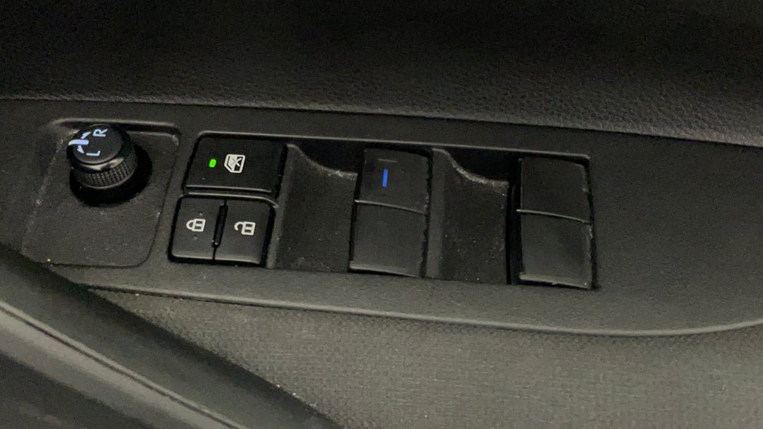 Drivers Side Door Panel Controls