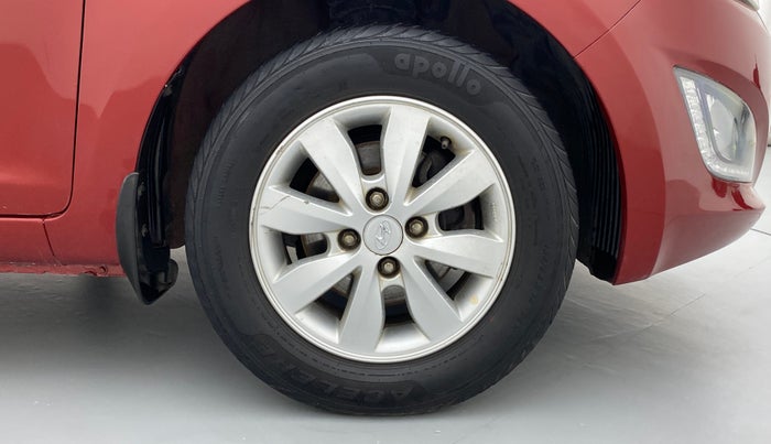 2013 Hyundai i20 SPORTZ 1.2 VTVT, Petrol, Manual, 25,790 km, Right Front Wheel
