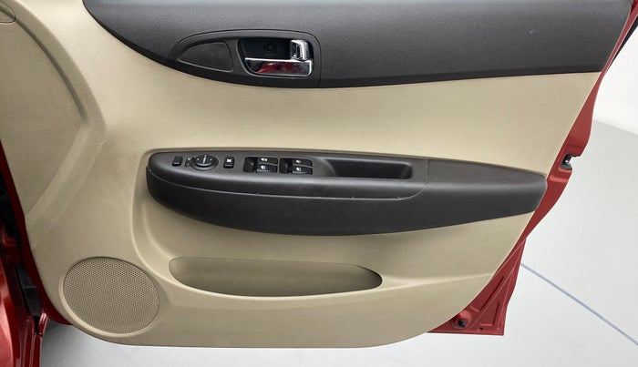 2013 Hyundai i20 SPORTZ 1.2 VTVT, Petrol, Manual, 25,790 km, Driver Side Door Panels Control