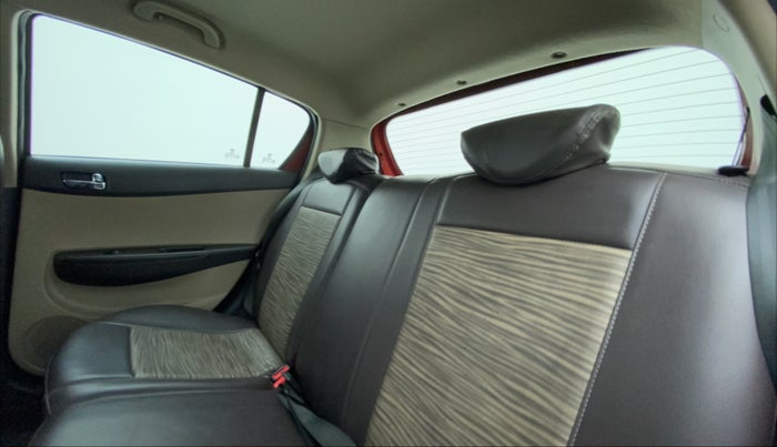 2013 Hyundai i20 SPORTZ 1.2 VTVT, Petrol, Manual, 25,790 km, Right Side Rear Door Cabin