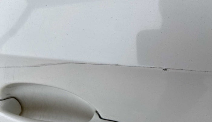 2012 Volkswagen Vento HIGHLINE 1.6 MPI, Petrol, Manual, 70,099 km, Right rear door - Minor scratches