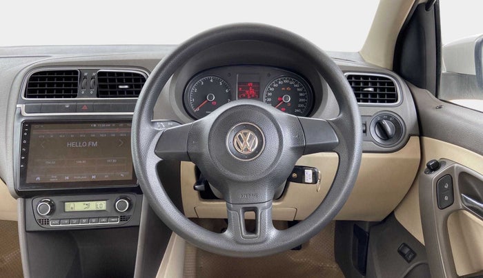 2012 Volkswagen Vento HIGHLINE 1.6 MPI, Petrol, Manual, 70,099 km, Steering Wheel Close Up