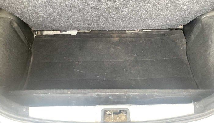 2011 Toyota Etios Liva G, Petrol, Manual, 1 km, Boot Inside