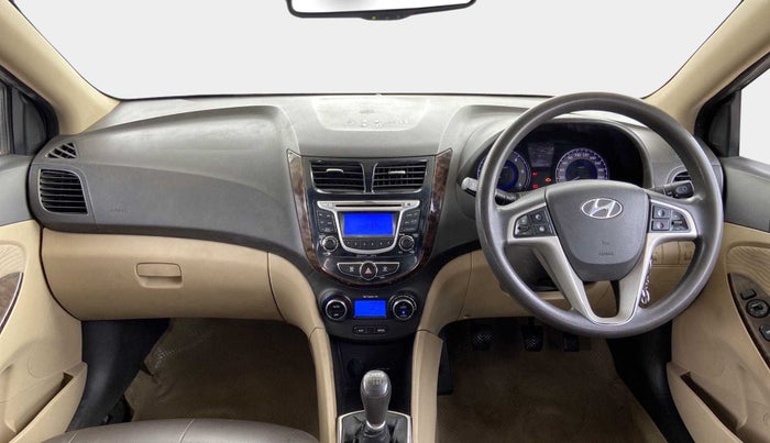2013 Hyundai Verna FLUIDIC 1.6 CRDI SX, Diesel, Manual, 1,23,968 km, Dashboard
