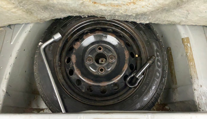 2011 Toyota Etios G, Petrol, Manual, 73,333 km, Spare Tyre