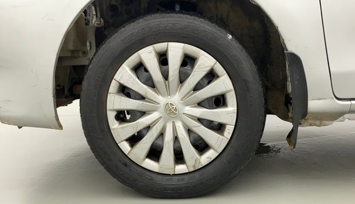 2011 Toyota Etios G, Petrol, Manual, 73,333 km, Left Front Wheel