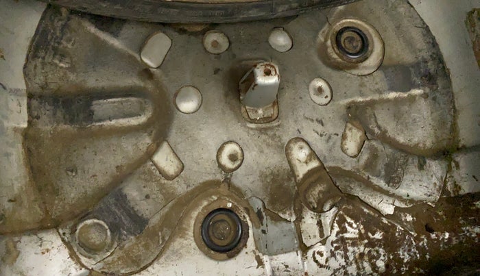 2011 Toyota Etios G, Petrol, Manual, 73,333 km, Boot floor - Slight discoloration