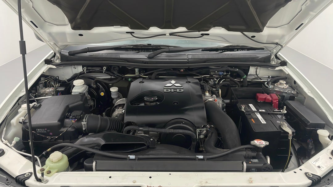 Open Bonnet (Engine)