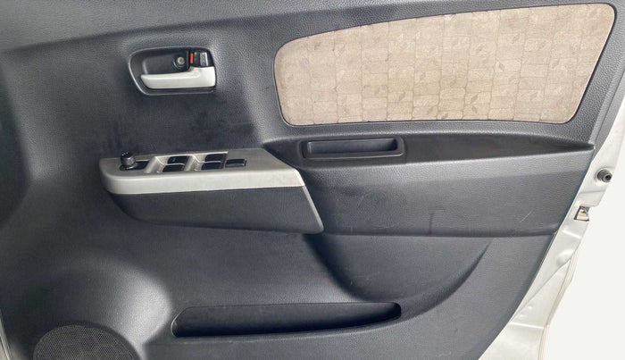 2014 Maruti Wagon R 1.0 VXI, Petrol, Manual, 95,273 km, Driver Side Door Panels Control