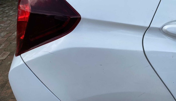 2016 Honda Jazz 1.2L I-VTEC V AT, Petrol, Automatic, 40,840 km, Right quarter panel - Slightly dented