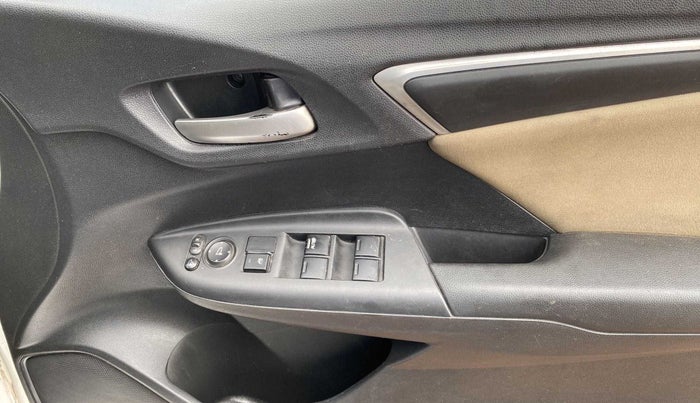 2016 Honda Jazz 1.2L I-VTEC V AT, Petrol, Automatic, 40,840 km, Driver Side Door Panels Control