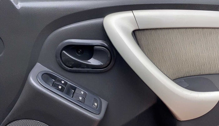 2012 Renault Duster 110 PS RXL DIESEL, Diesel, Manual, 79,121 km, Driver Side Door Panels Control