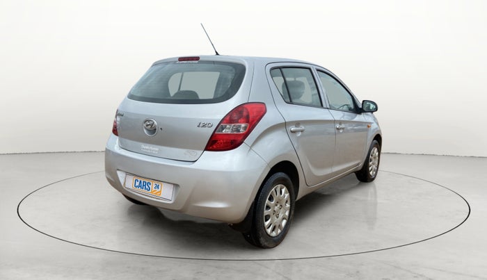 2010 Hyundai i20 MAGNA (O) 1.2, Petrol, Manual, 1,08,398 km, Right Back Diagonal