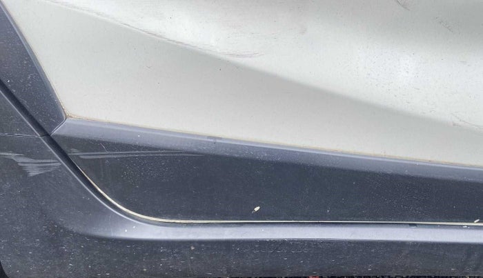 2017 Honda WR-V 1.5L I-DTEC VX MT, Diesel, Manual, 47,330 km, Right rear door - Minor scratches