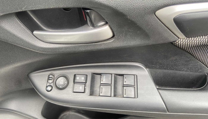 2017 Honda WR-V 1.5L I-DTEC VX MT, Diesel, Manual, 47,330 km, Driver Side Door Panels Control