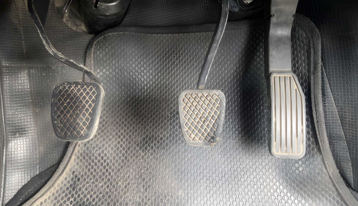 2017 Honda WR-V 1.5L I-DTEC VX MT, Diesel, Manual, 47,330 km, Pedals