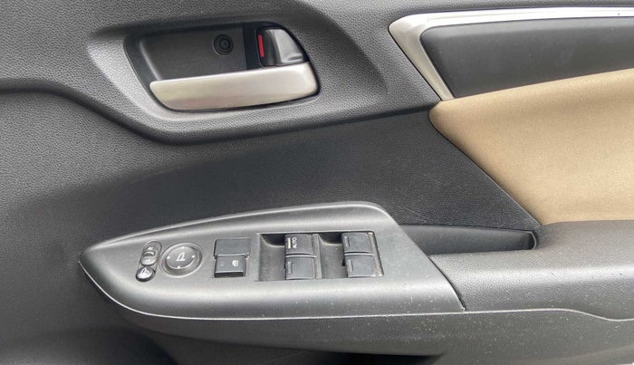 2016 Honda Jazz 1.2L I-VTEC V AT, Petrol, Automatic, 21,756 km, Driver Side Door Panels Control
