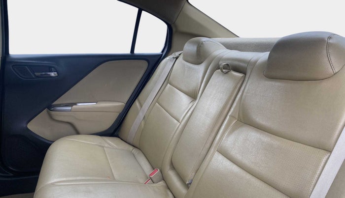 2016 Honda City 1.5L I-VTEC V MT, Petrol, Manual, 1,14,678 km, Right Side Rear Door Cabin