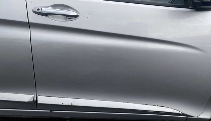 2016 Honda City 1.5L I-VTEC V MT, Petrol, Manual, 1,14,678 km, Driver-side door - Slightly dented