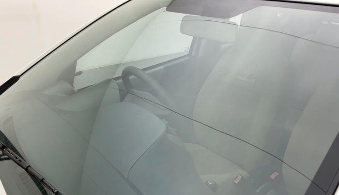 2010 Maruti A Star VXI, Petrol, Manual, 30,831 km, Front windshield - Minor spot on windshield