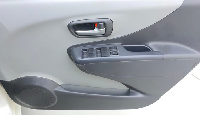 2010 Maruti A Star VXI, Petrol, Manual, 30,831 km, Driver Side Door Panels Control
