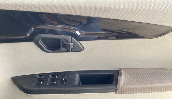 2016 Mahindra Kuv100 K8 6 STR, Petrol, Manual, 1,03,687 km, Driver Side Door Panels Control