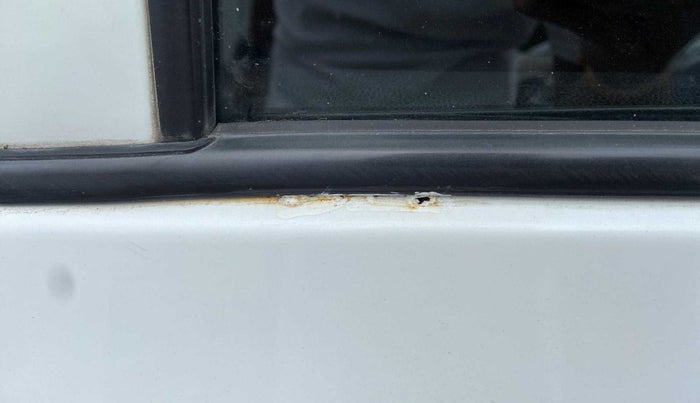 2019 Maruti Swift LXI, Petrol, Manual, 30,138 km, Rear left door - Minor scratches