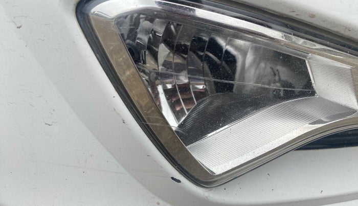 2016 Hyundai Verna 1.6 CRDI SX, Diesel, Manual, 75,251 km, Left tail light - Minor scratches