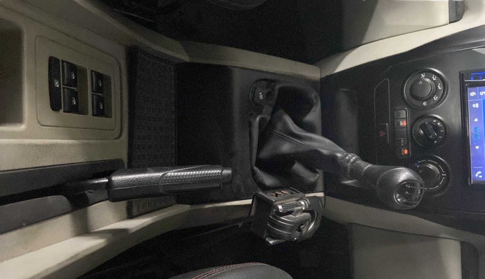 2019 Mahindra Scorpio S3, Diesel, Manual, 14,835 km, Gear Lever