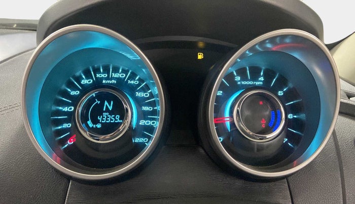 2018 Mahindra XUV500 W11 (O) AT, Diesel, Automatic, 43,761 km, Odometer Image