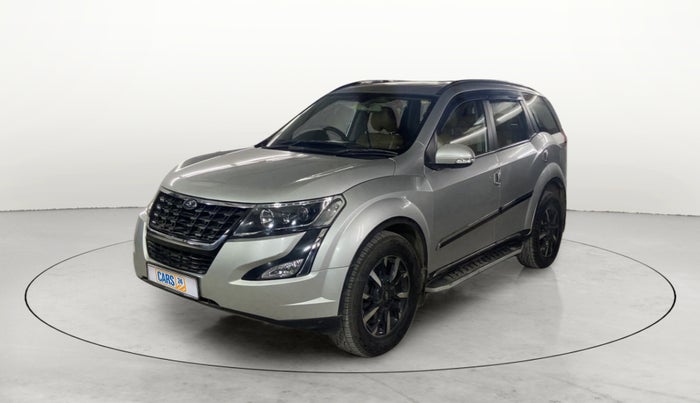 2018 Mahindra XUV500 W11 (O) AT, Diesel, Automatic, 43,761 km, Left Front Diagonal