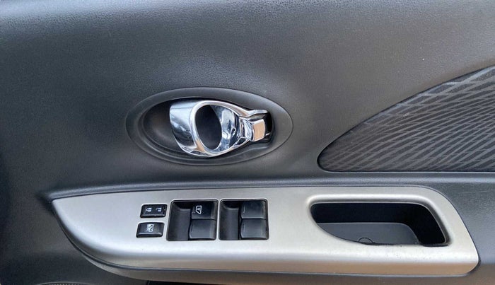 2016 Nissan Micra XV CVT, Petrol, Automatic, 95,955 km, Driver Side Door Panels Control
