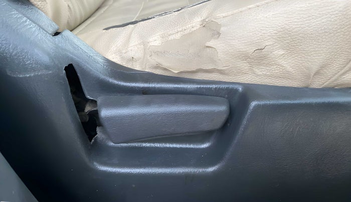 2019 Maruti Alto K10 VXI, Petrol, Manual, 38,658 km, Driver Side Adjustment Panel
