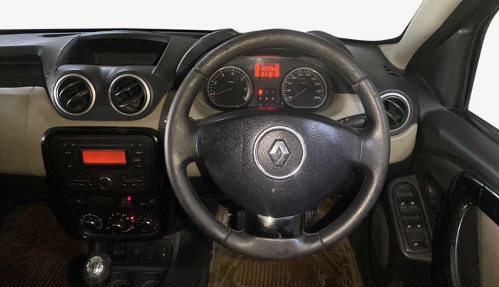 2013 Renault Duster 110 PS RXZ DIESEL, Diesel, Manual, 92,379 km, Steering Wheel Close Up