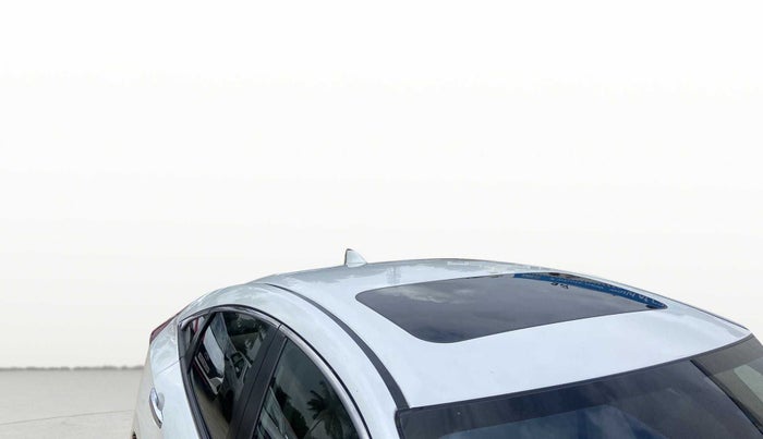 2019 Honda Civic 1.8L I-VTEC ZX CVT, Petrol, Automatic, 65,880 km, Roof
