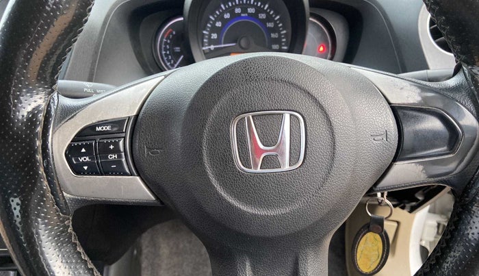 2015 Honda Brio S MT, Petrol, Manual, 1,20,127 km, Steering wheel - Phone control not functional