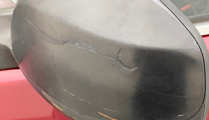 2012 Maruti Ritz VDI, Diesel, Manual, 97,419 km, Left rear-view mirror - Cover has minor damage