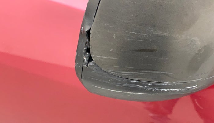 2012 Maruti Ritz VDI, Diesel, Manual, 97,419 km, Right rear-view mirror - Cover has minor damage