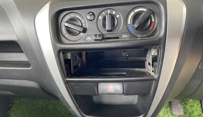 2018 Maruti Alto 800 LXI, Petrol, Manual, 62,714 km, AC Unit - Minor issue in the heater switch