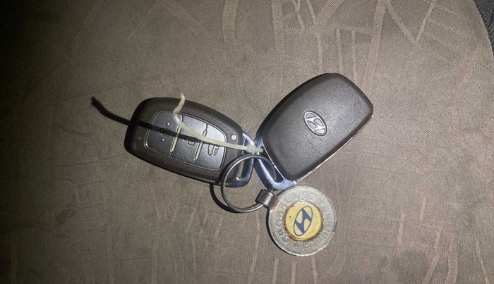 2014 Hyundai Grand i10 ASTA AT 1.2 KAPPA VTVT, Petrol, Automatic, 63,113 km, Lock system - Battery weak