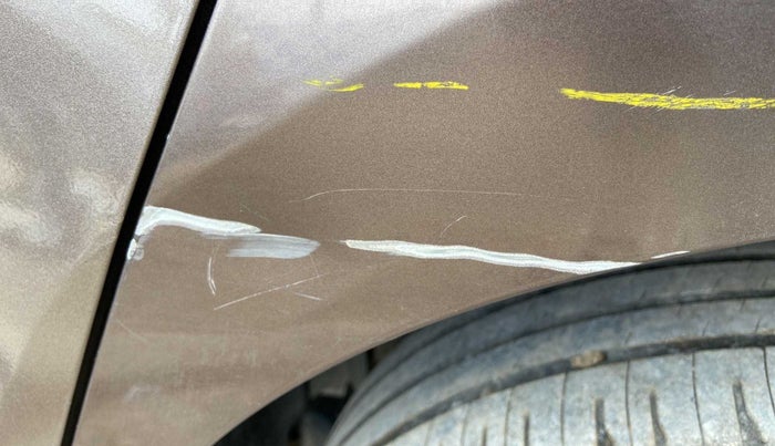 2015 Volkswagen Vento HIGHLINE DIESEL 1.5, Diesel, Manual, 1,25,458 km, Left quarter panel - Minor scratches