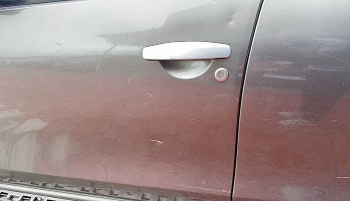 2013 Nissan Terrano XL D THP 110 PS, Diesel, Manual, 1,00,913 km, Front passenger door - Paint has faded