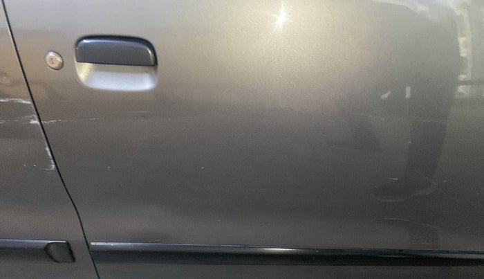 2015 Maruti Wagon R 1.0 VXI, Petrol, Manual, 64,984 km, Driver-side door - Slightly dented