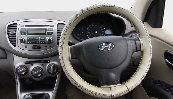 2012 Hyundai i10 MAGNA 1.1, CNG, Manual, 91,945 km, Steering Wheel Close Up